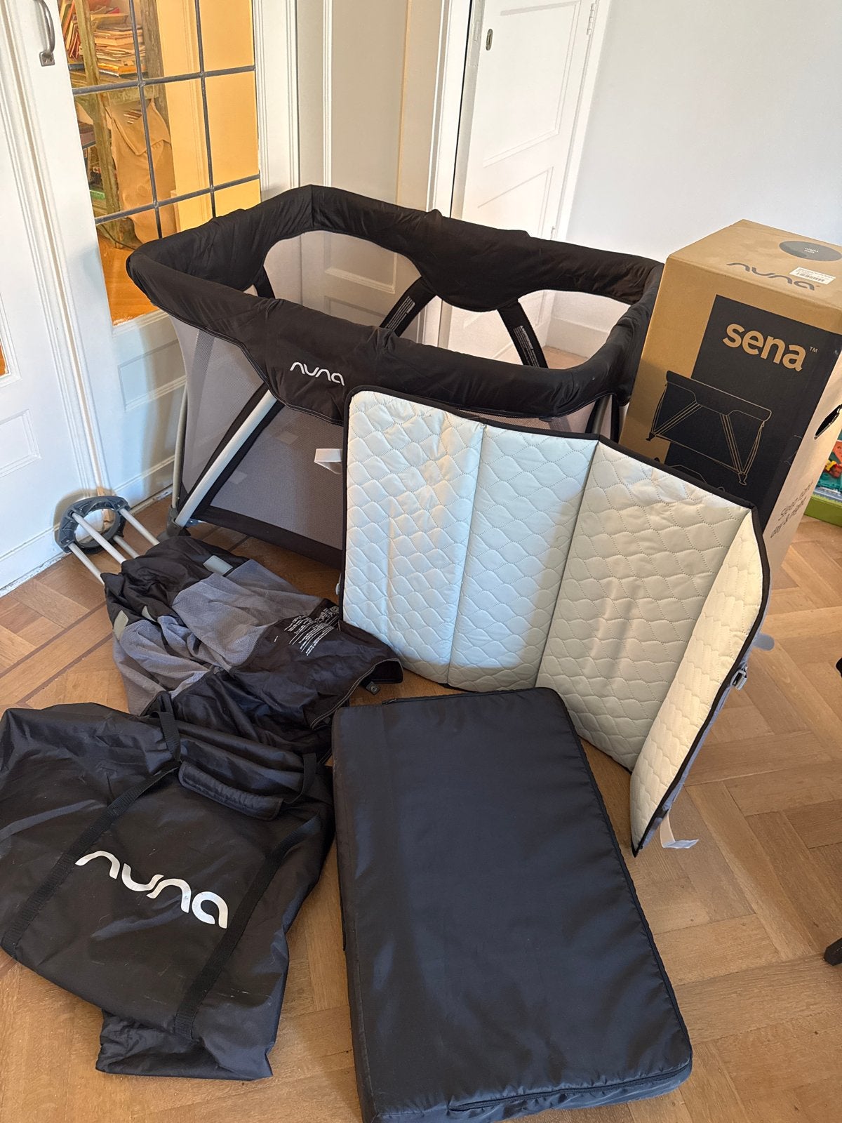 Nuna Sena Aire Reisbed met extra matras, Ophalen, 70 tot 85 cm, Zo goed als nieuw, Minder dan 140 cm