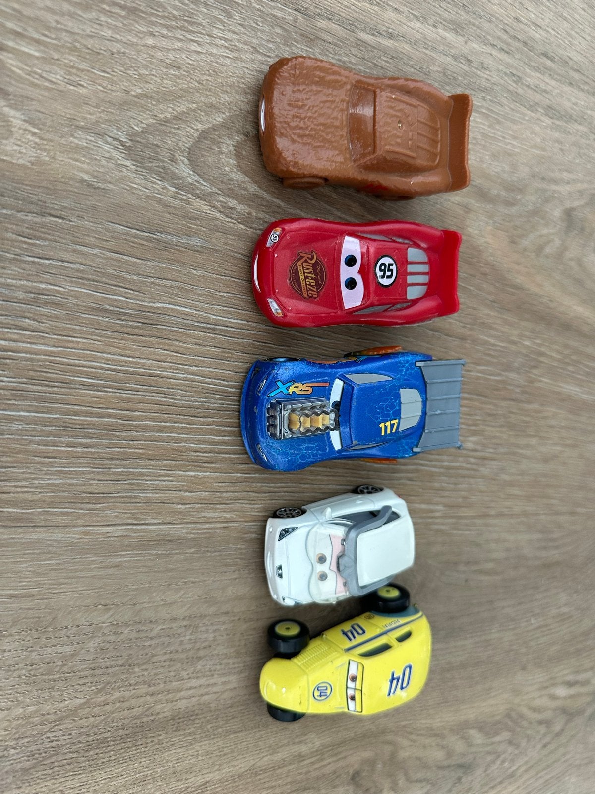 Cars auto's en Dinoco truck disney, Ophalen of Verzenden, Gebruikt