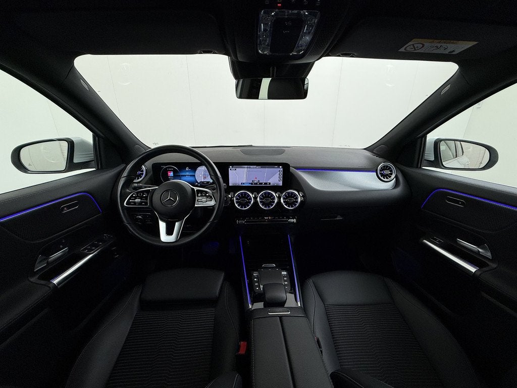 Mercedes-Benz EQA 250 Luxury 69kWh Soh 95% Adap.Cruise Apple, Auto's, Mercedes-Benz, 1940 kg, Gebruikt, 190 pk, Leder en Stof