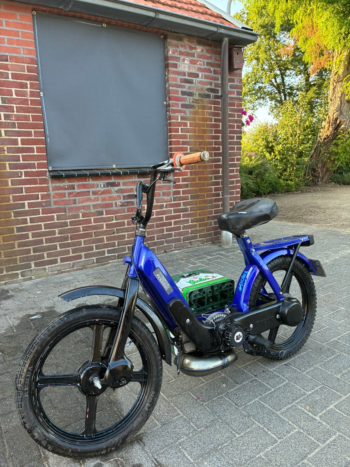 Vespa cioa geel kenteken, Fietsen en Brommers, Brommers | Vespa, Zo goed als nieuw, Ophalen