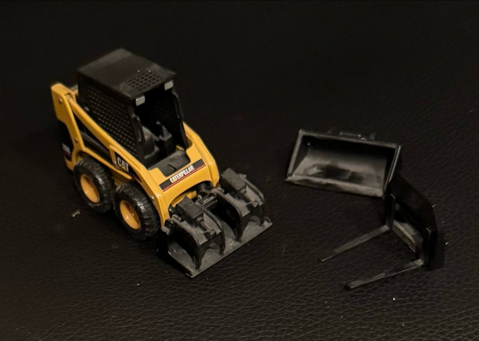 Caterpillar schranklader met accessoires (Norscot), Ophalen, Gebruikt