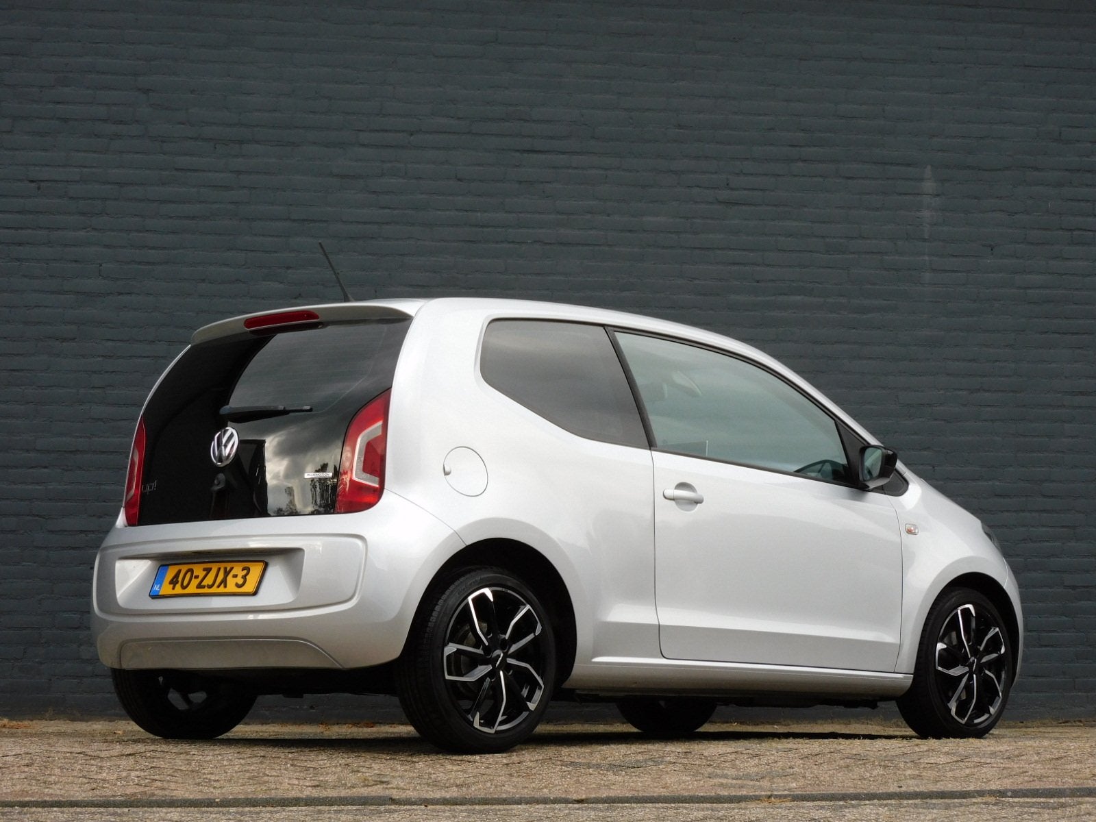 Volkswagen up! 1.0 move up! BlueMotion TOPSTAAT! CARPLAY/AND, Auto's, Voorwielaandrijving, Euro 5, Stof, Gebruikt