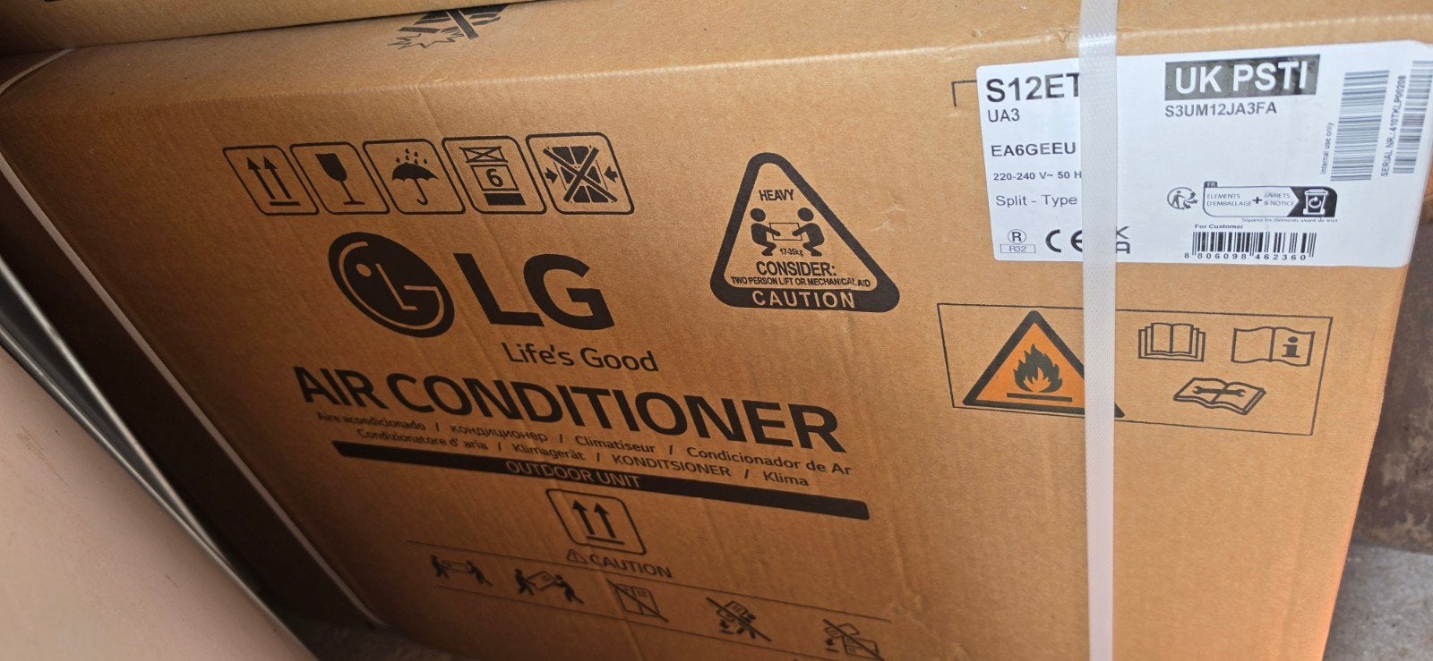 LG Airconditioner S12ET UA3 - Nieuw in doos, Witgoed en Apparatuur, Airco's, Nieuw, 3 snelheden of meer, Ophalen of Verzenden