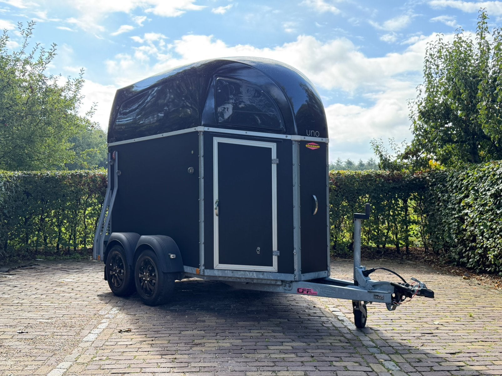 Zeer nette Bockmann uno met zadelkamer, Ophalen, Zo goed als nieuw, Info@ttpaardentrailers.nl, Langenboom