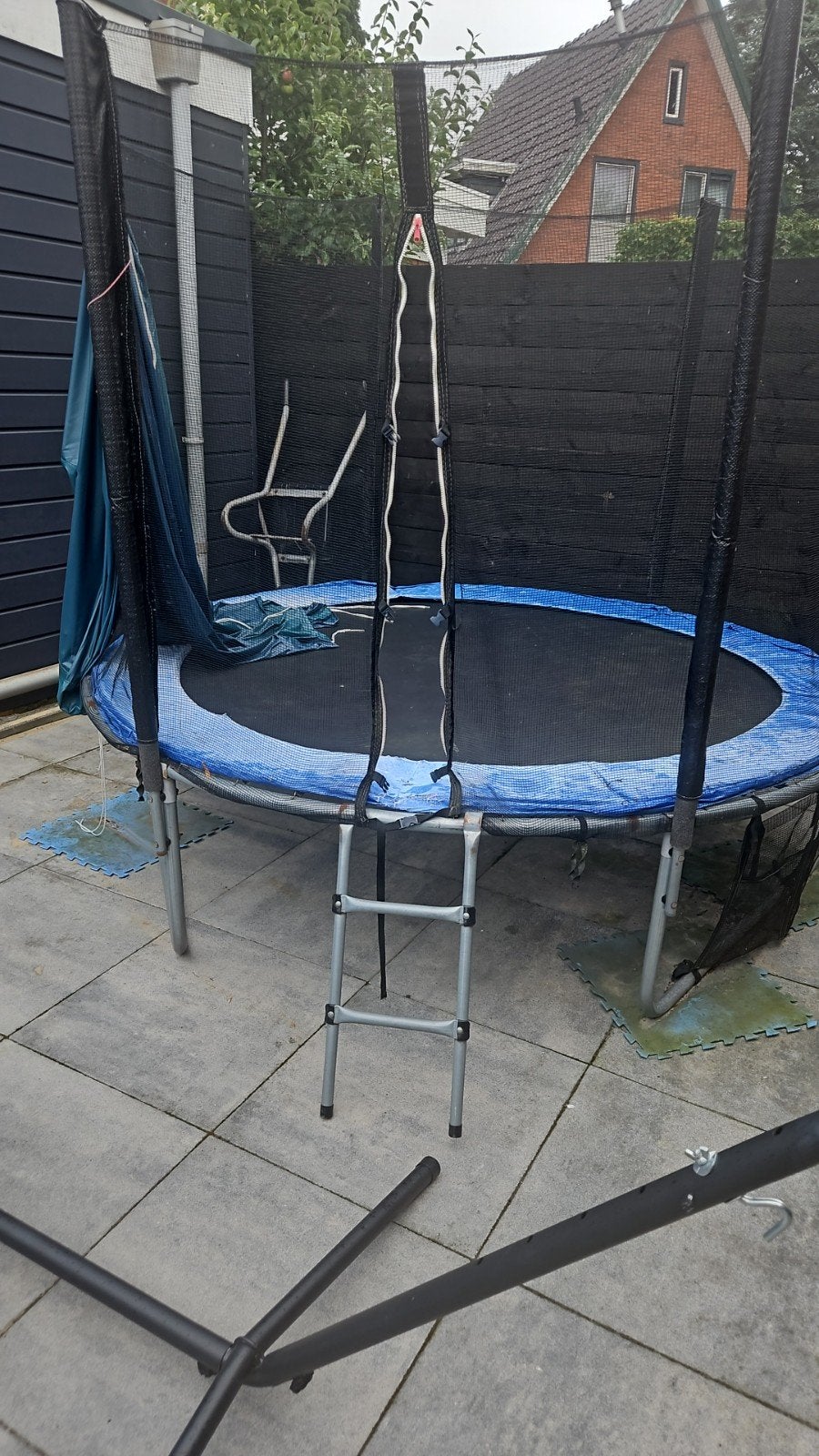 Gebruikte trampoline met veiligheidsnet, Ophalen, Gebruikt