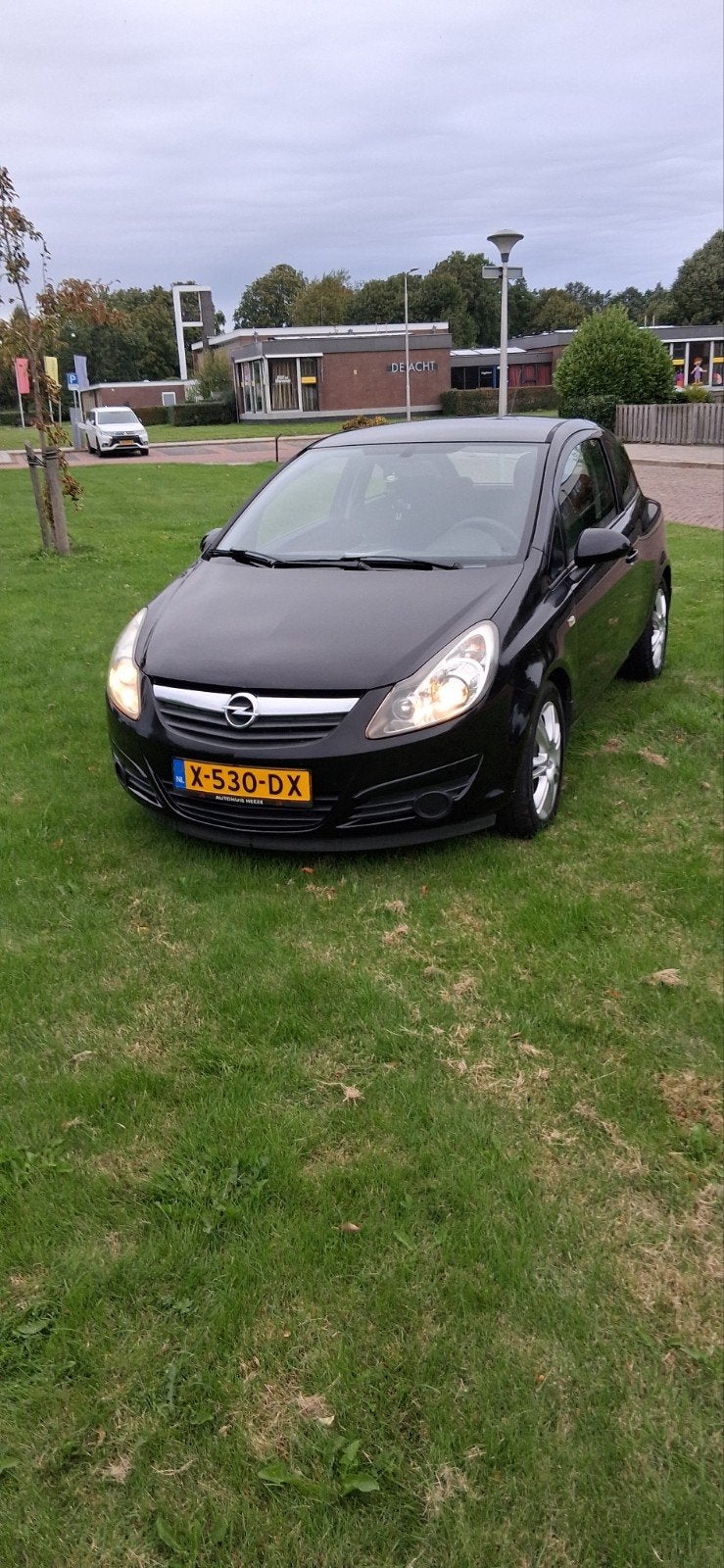 opel corsa, Voorwielaandrijving, Navigatiesysteem, 4 cilinders, Leder en Stof