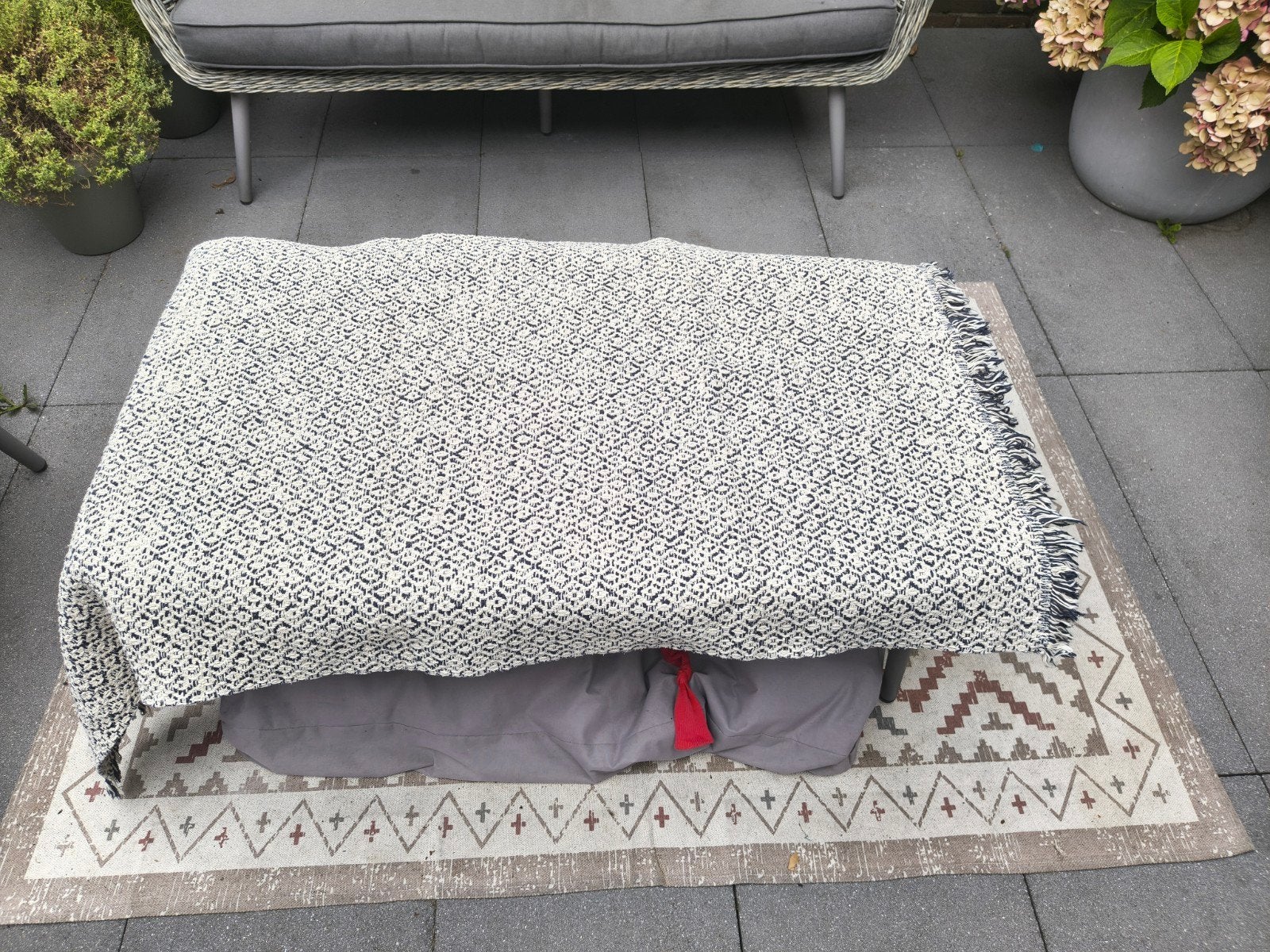 Stijlvol vloerkleed met geometrisch patroon, Ophalen, Gebruikt, 100 tot 150 cm, Bohemian