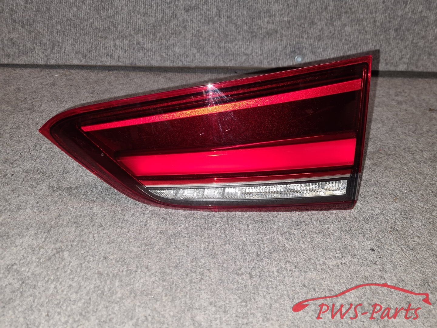 BMW X1 LCI LED VANAF 2020 ACHTERLICHT KOFFERKLEP RECHTS ORIG, Gebruikt, -, -, Ophalen of Verzenden