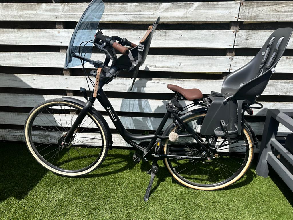 Gazelle bloom moederfiets nieuwstaat! 49cm, Fietsen en Brommers, Fietsen | Dames | Moederfietsen, Ophalen, 47 tot 50 cm, Windscherm