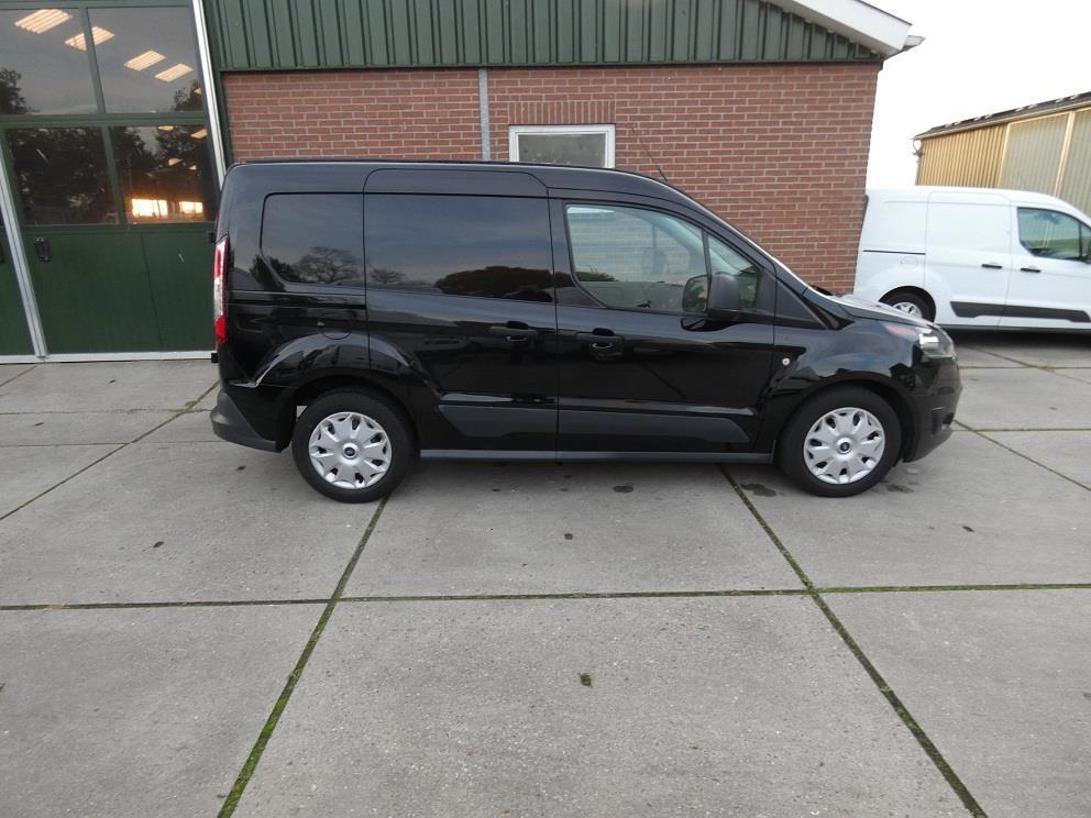Ford TRANSIT CONNECT 1.5 TDCI L1 Trend* navi/camera* 3 zits*, Auto's, Bestelauto's, 745 kg, Stof, Gebruikt, 4 cilinders