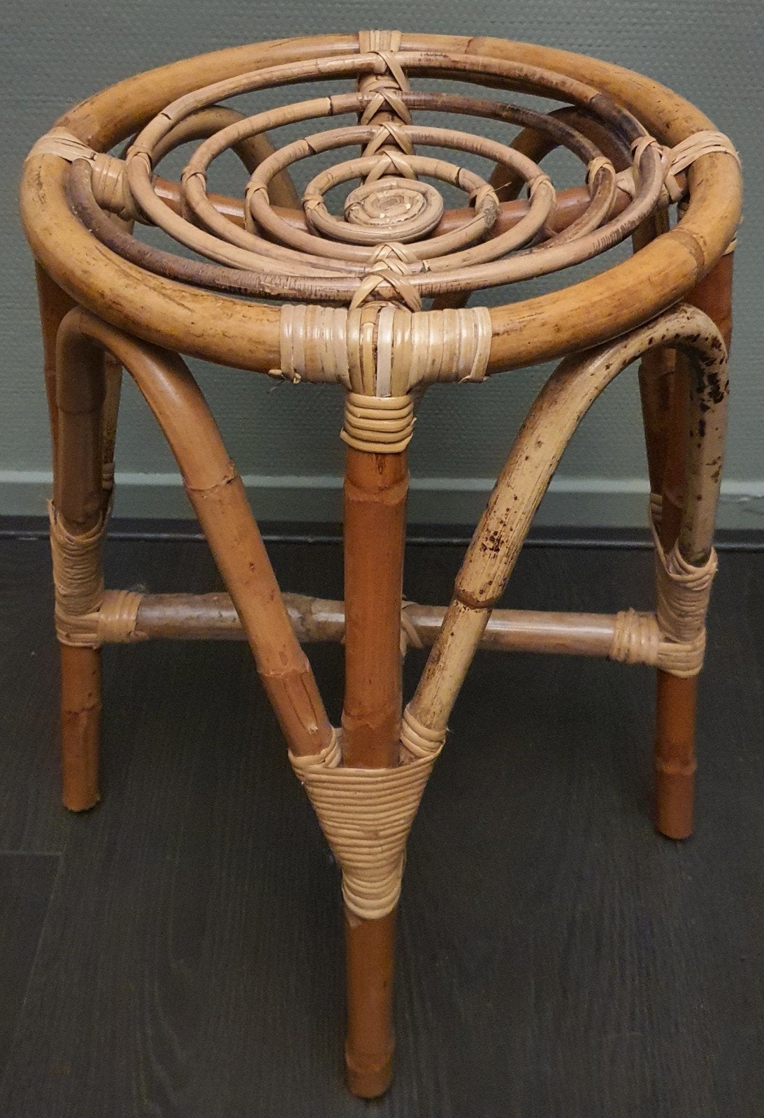 Kruk vintage rotan bamboe kruk jaar 1970 herkomst Frankrijk, Huis en Inrichting, Krukjes, Ophalen of Verzenden, Zo goed als nieuw