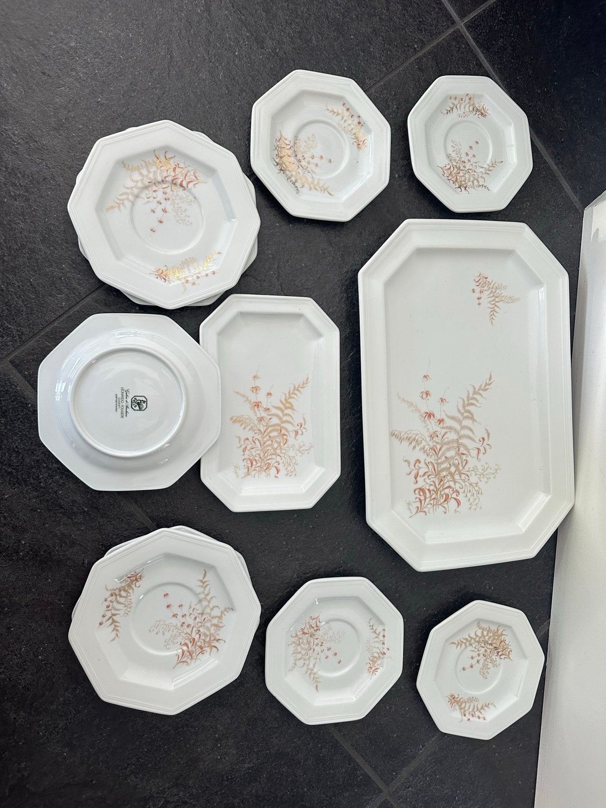 Leonardo Fougère Servies - 11-delig, Vintage Porselein, Huis en Inrichting, Keuken | Servies, Gebruikt, Overige merken, Vintage