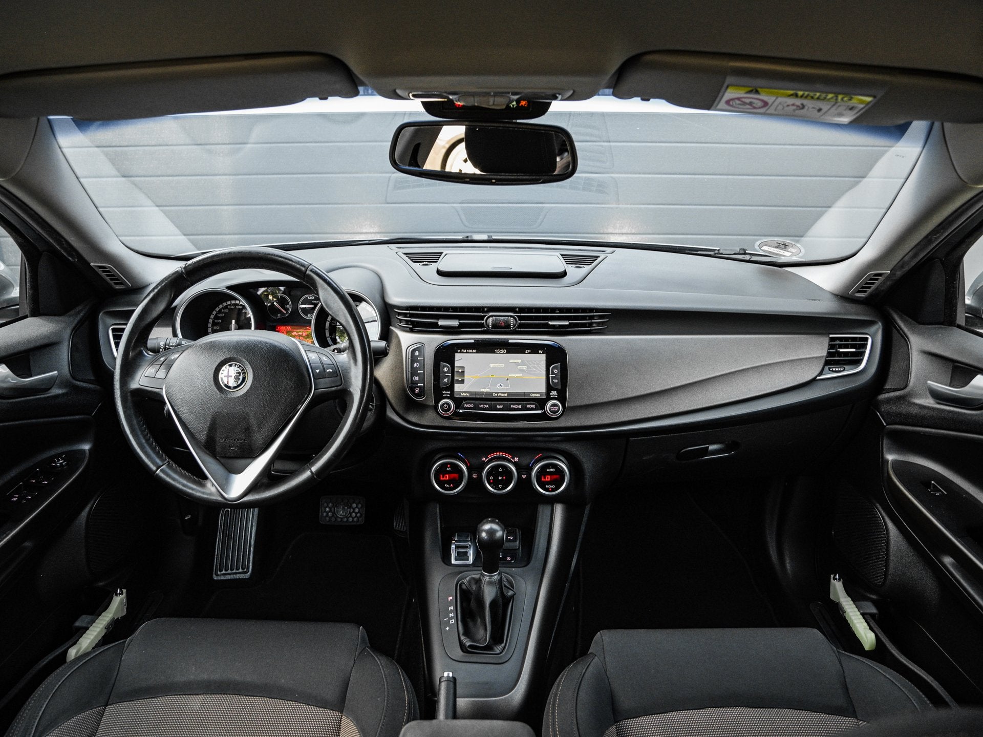 Alfa Romeo Giulietta 1.4 T 170pk Exclusive | Automaat | Full, Stof, 4 cilinders, Origineel Nederlands, Bedrijf