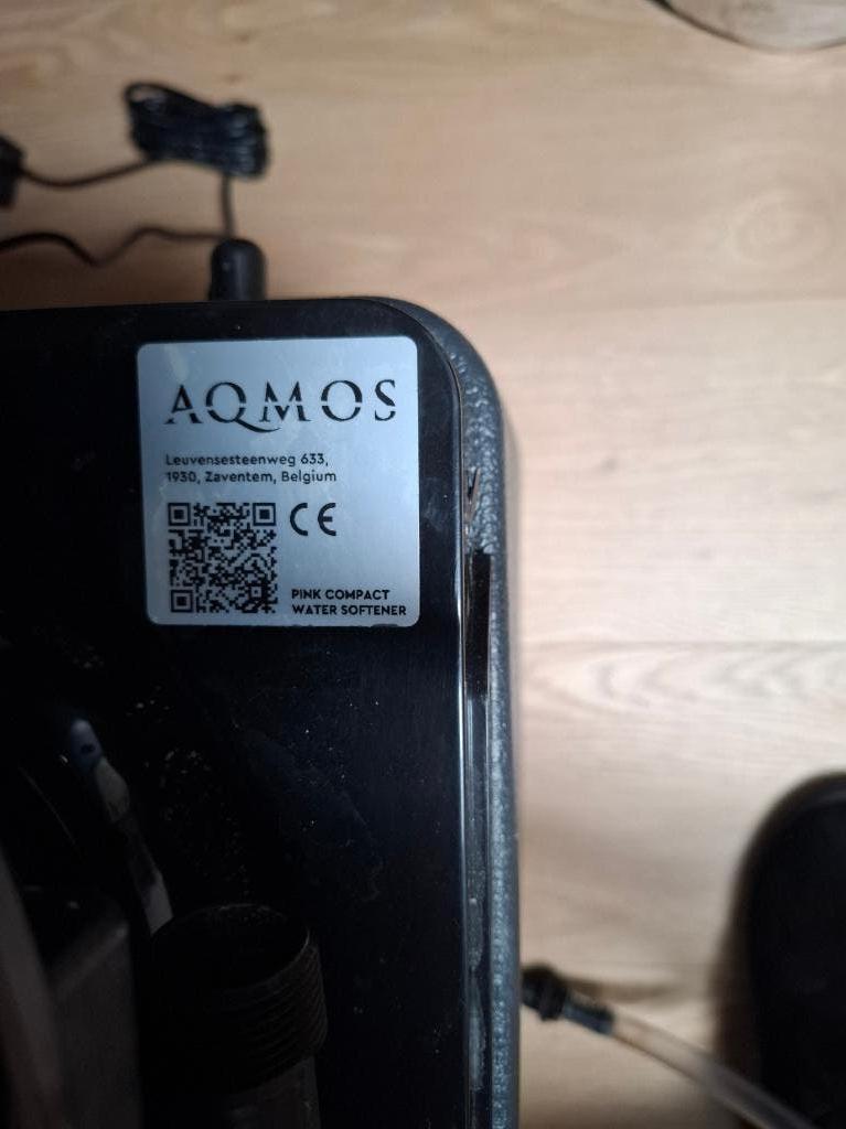 AQMOS Waterontharder, Witgoed en Apparatuur, Ophalen, Zo goed als nieuw, Waterontharder met zout