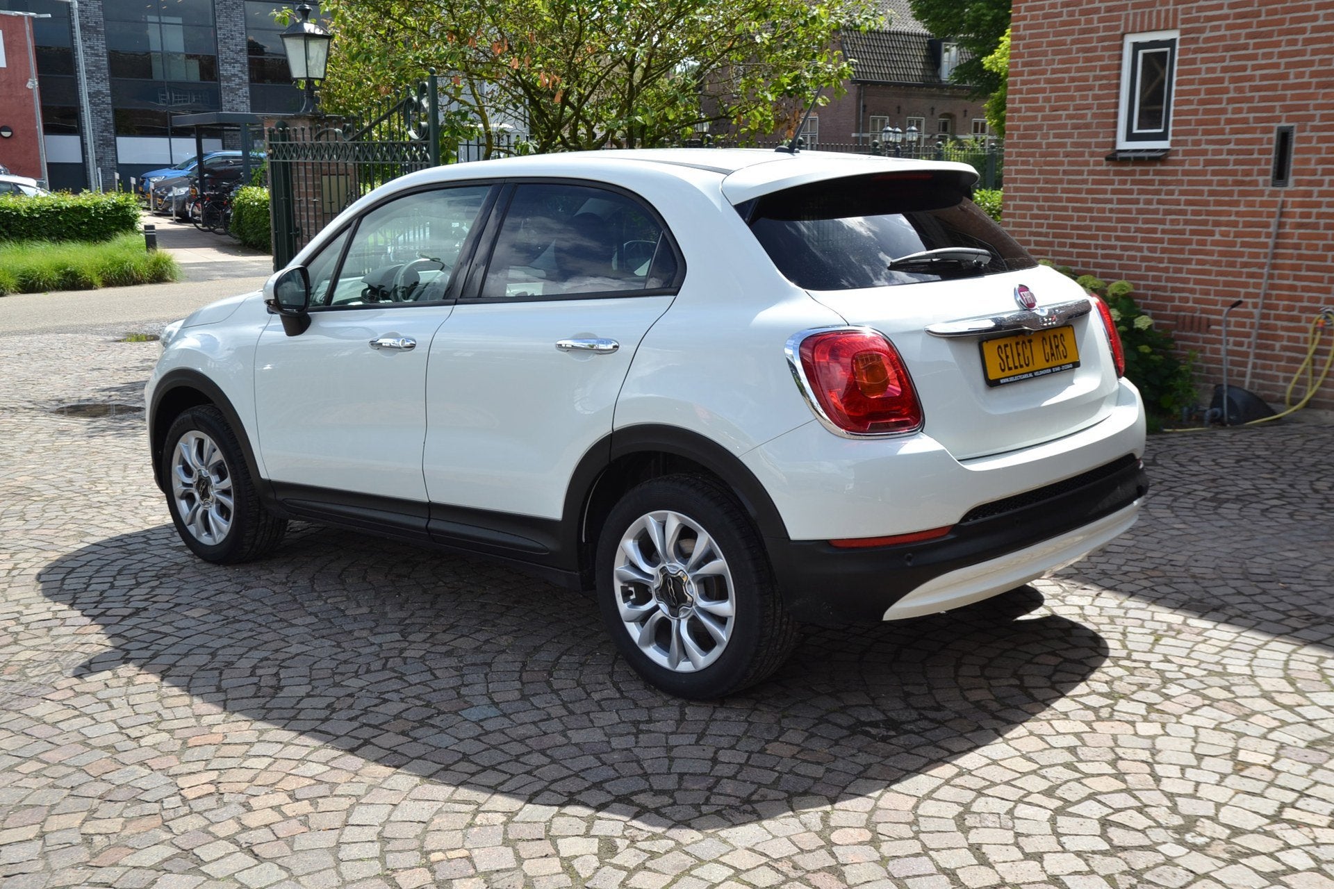 Fiat 500 X 1.6 PopStar - Airco - Navigatie+Camara - Cruise c, Voorwielaandrijving, Gebruikt, 4 cilinders, 500X