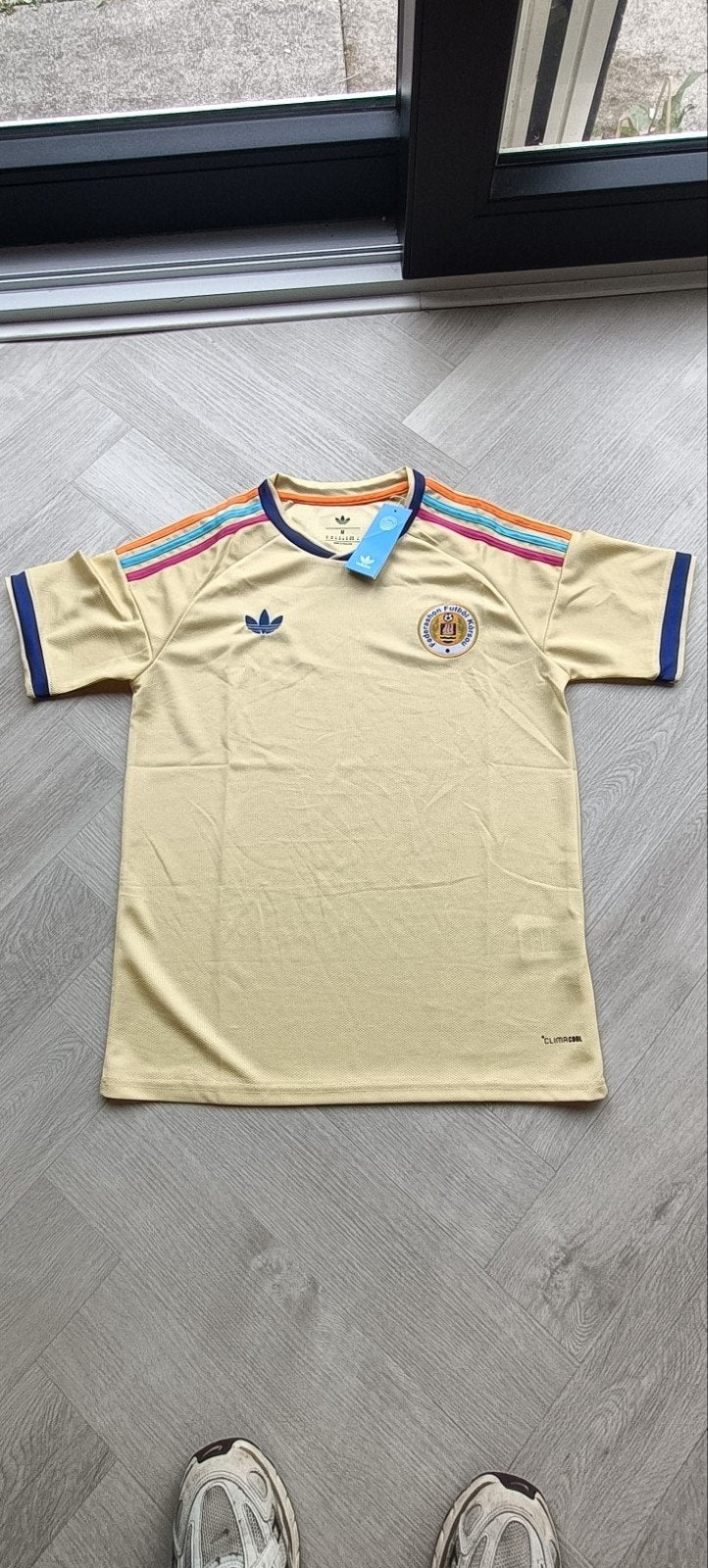 Curaçao wk shirt, maat M, Kleding | Heren, T-shirts, Ophalen of Verzenden, Nieuw, Maat 48/50 (M), Geel