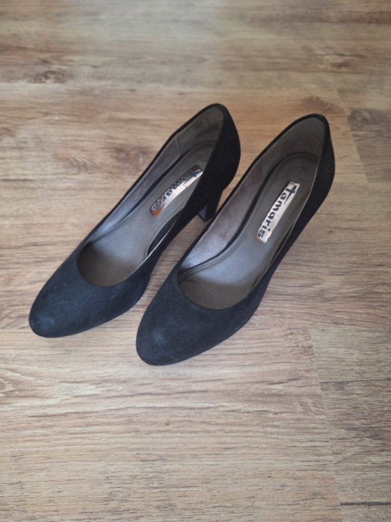 Zwarte pumps mt 40, Tamaris, Zwart, Ophalen of Verzenden, Zo goed als nieuw