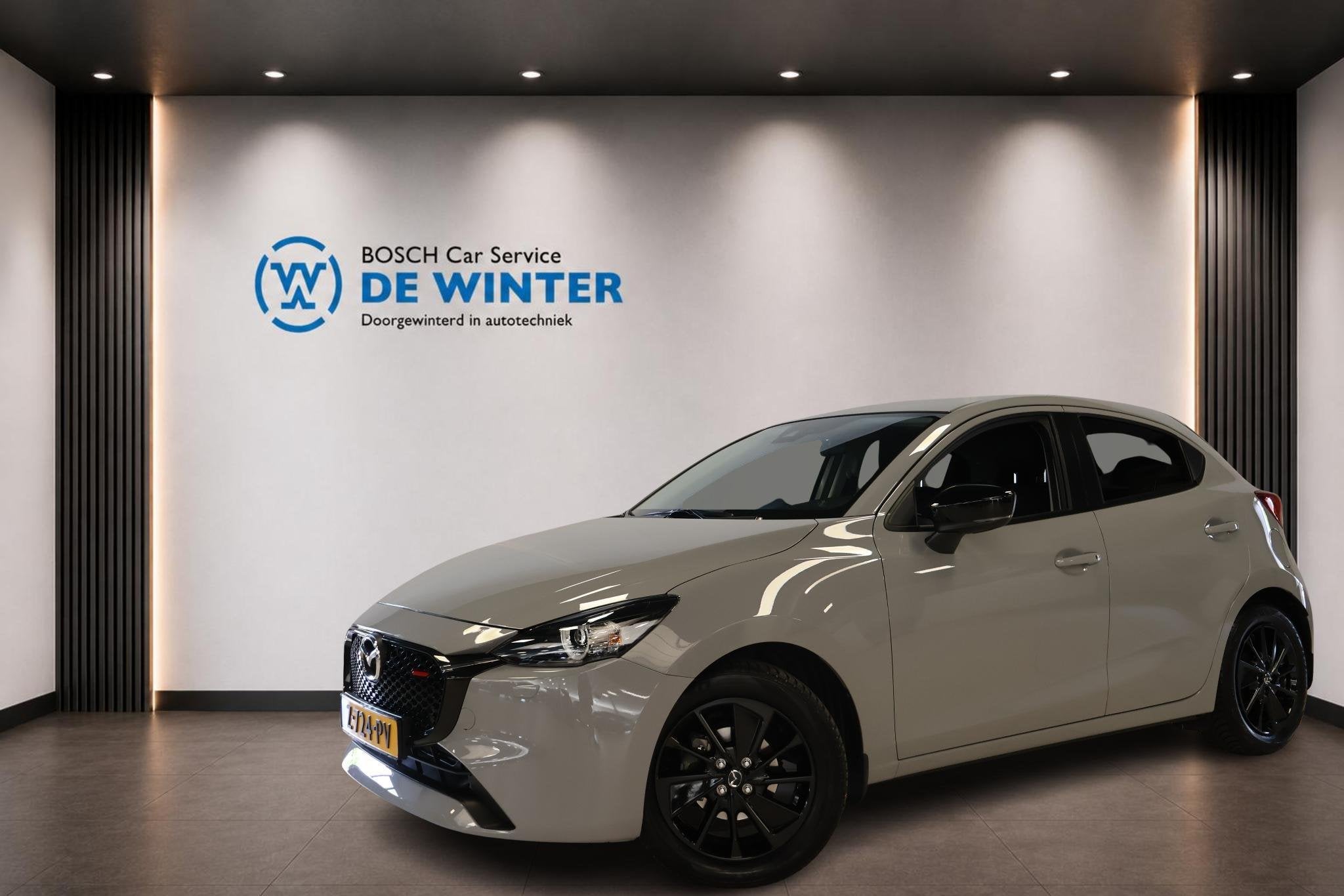 Mazda 2 1.5 e-SkyActiv-G 90 Homura, Auto's, Stof, 4 cilinders, Met garantie (alle), Origineel Nederlands