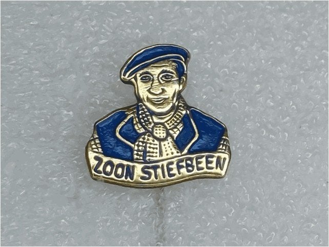 SP2013 Speldje Zoon stiefbeen blauw, Verzamelen, Ophalen of Verzenden, Gebruikt, Overige onderwerpen