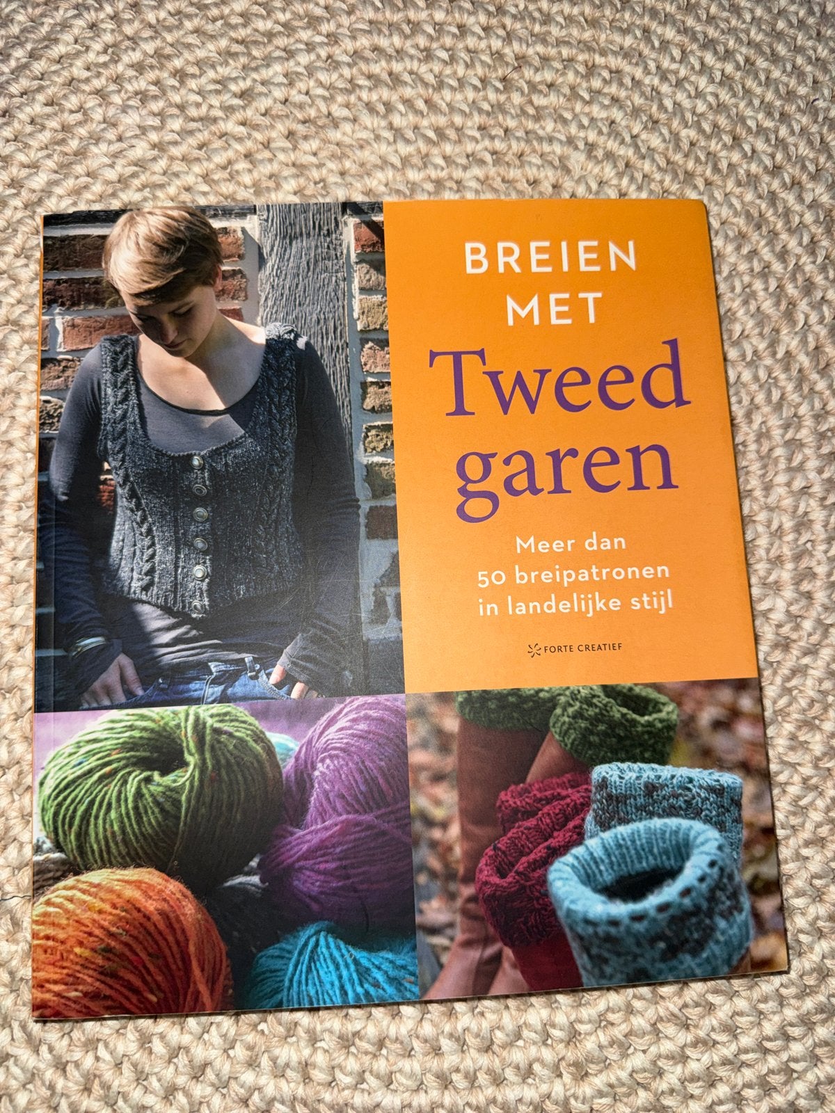Breien met Tweed garen - Meer dan 50 breipatronen, Hobby en Vrije tijd, Ophalen, Zo goed als nieuw, Breien, Patroon of Boek