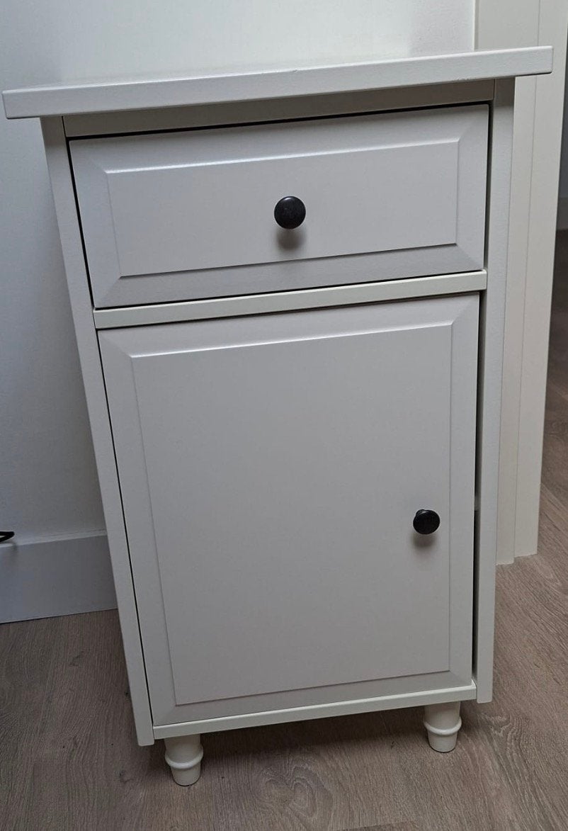 Hemnes Ikea Nachtkastje, Ophalen, Gebruikt, Minder dan 45 cm