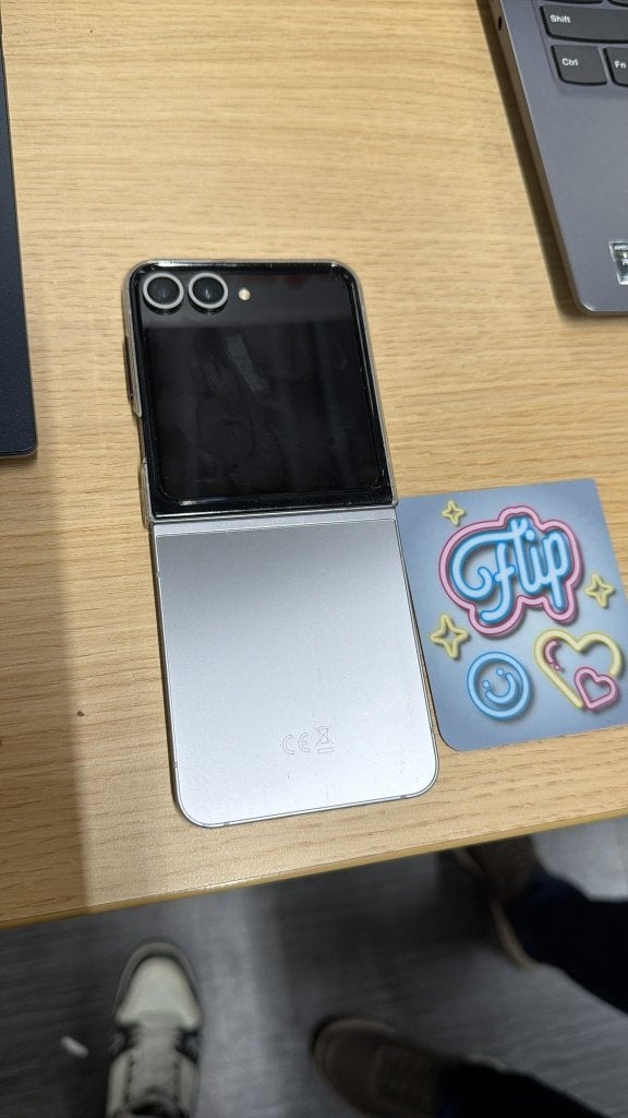 samsung flip 6, Ophalen, Zwart, Touchscreen, Zo goed als nieuw