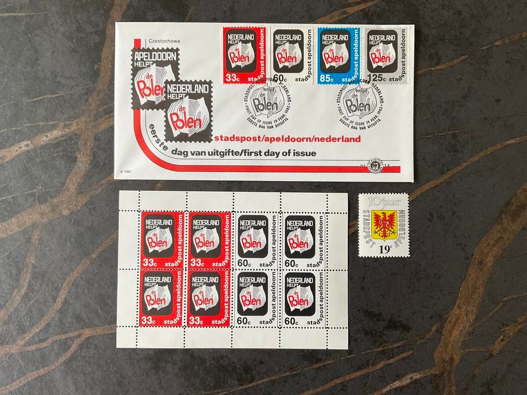 POSTZEGELS STADSPOST APELDOORN 1979 en 1982, Ophalen of Verzenden, Na 1940, Postfris