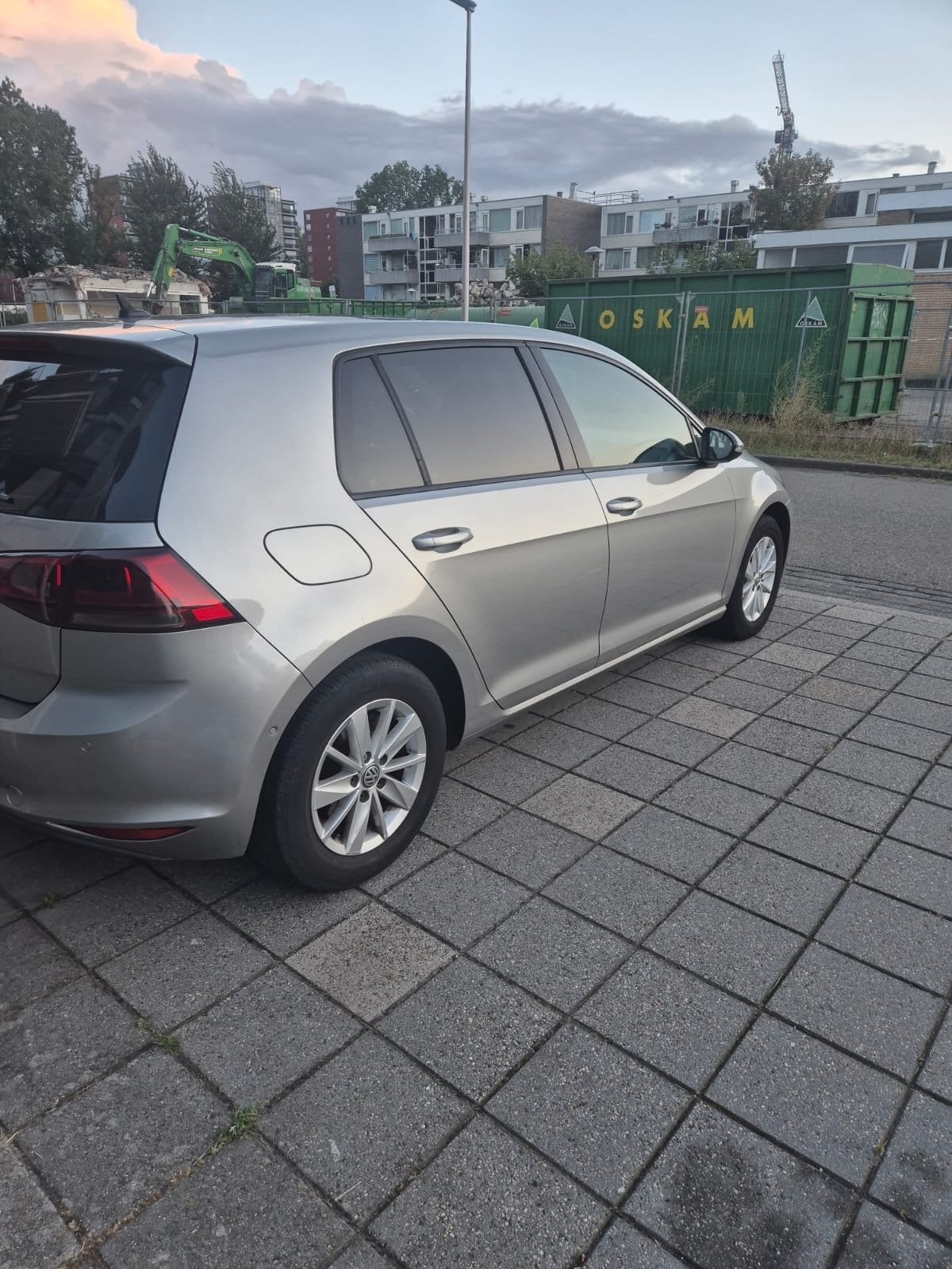 Volkswagen Golf 1.2 TSI 77KW 5D 2014 Grijs, Auto's, Voorwielaandrijving, 4 cilinders, 610 kg, Handgeschakeld
