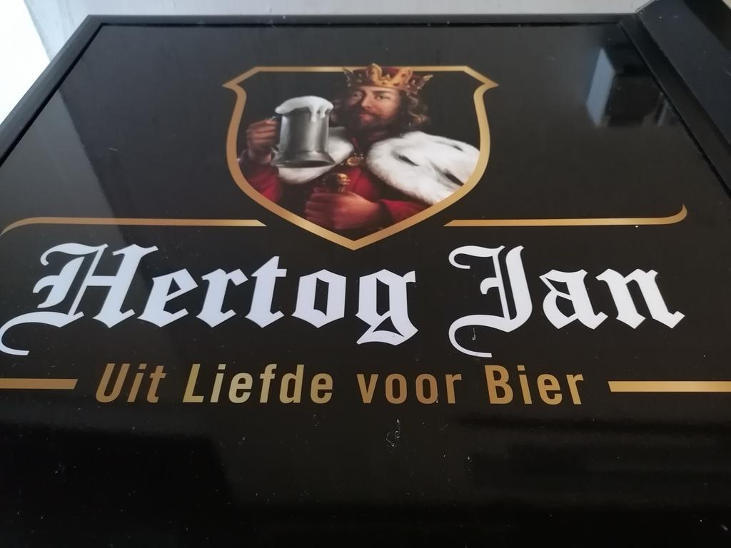 Hertog Jan Reclamebord - Uit Liefde voor Bier, Ophalen, Gebruikt, Reclamebord, Plaat of Schild, Hertog Jan