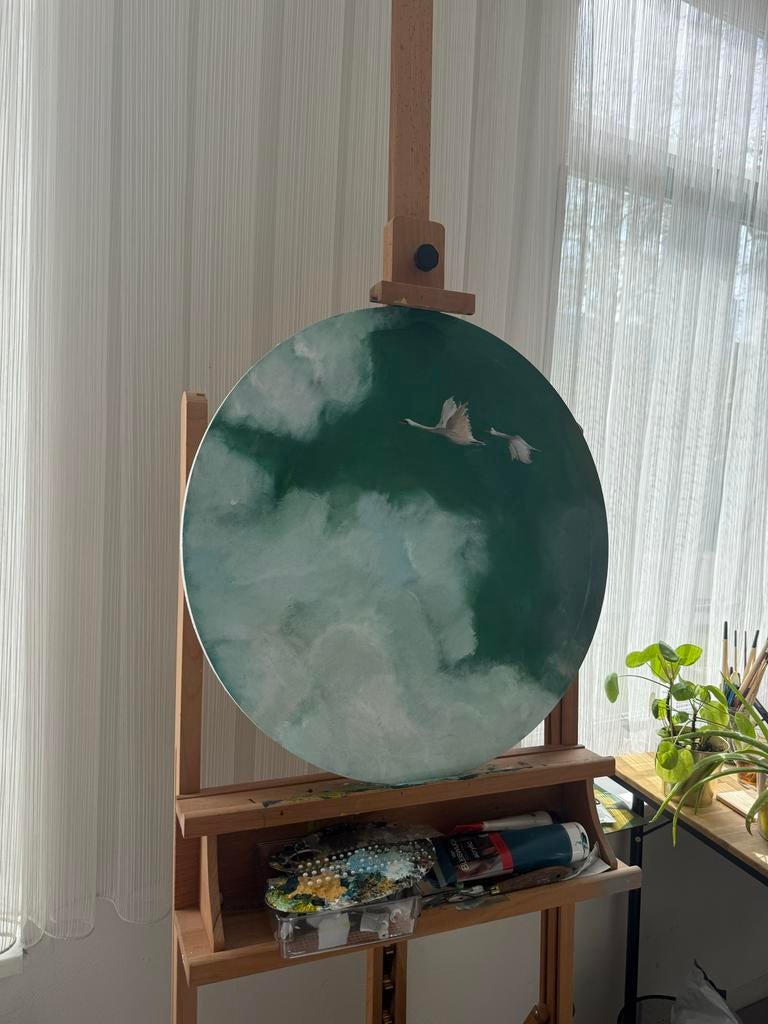 Handgemaakt Schilderij: Vliegende Zwanen in de Wolken, Ophalen of Verzenden