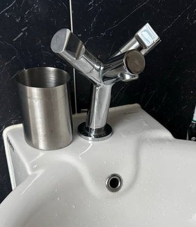 Kludi wastafelkraan 2 stuks met afvoerpluggen, Ophalen, Zo goed als nieuw, Chroom, Kraan