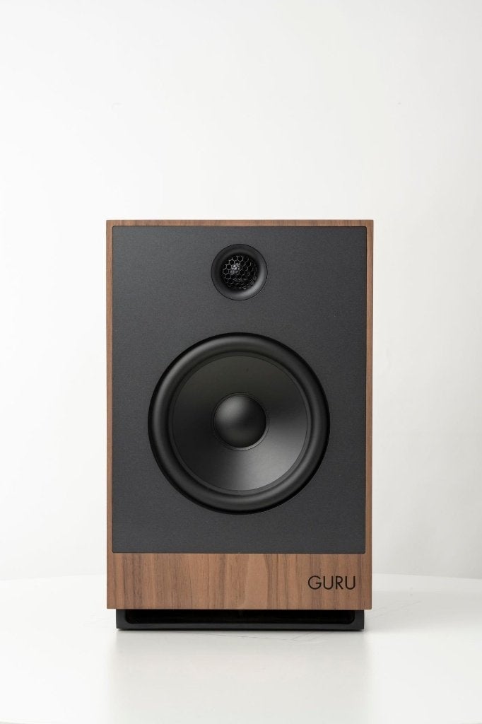 Guru 12 Walnut TRADE.INRUIL. Kleur of model? We hebben ze!, Overige merken, Ophalen of Verzenden, Zo goed als nieuw, /