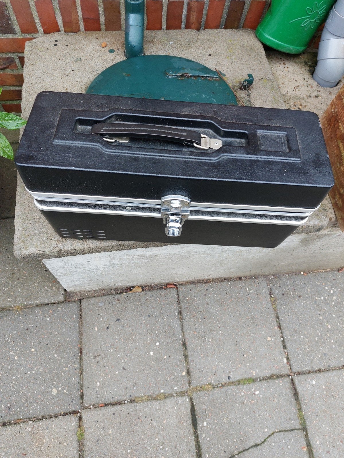 Compacte stofzuiger in koffer - Zo goed als nieuw, Ophalen, Zo goed als nieuw, Inclusief accessoires, Overige typen