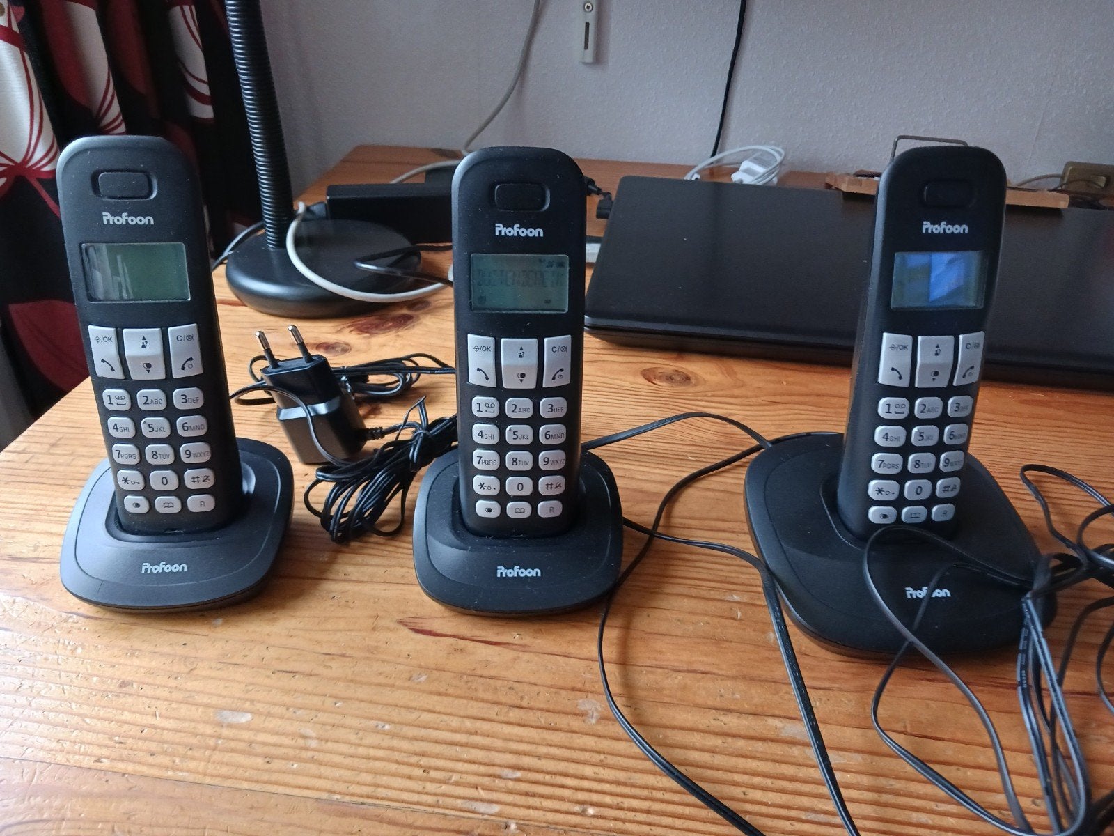 Profoon draadloze telefoons met basisstation, Ophalen of Verzenden, Zo goed als nieuw, 2 handsets