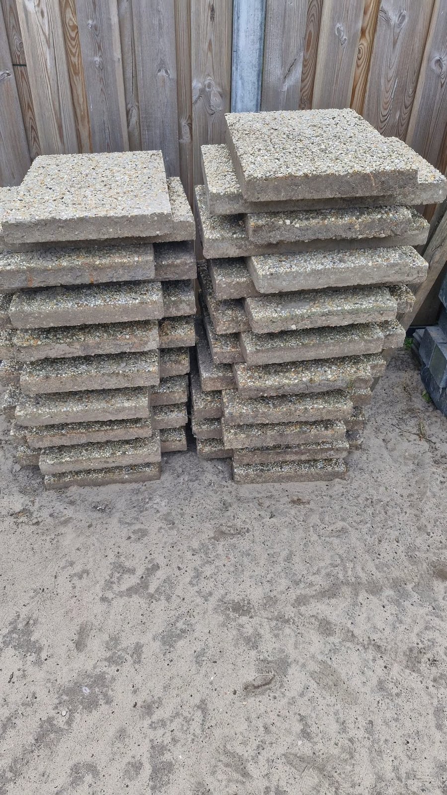 Grinttegels —gratis ophalen, Tuin en Terras, Ophalen, Zo goed als nieuw, Beton, Terrastegels