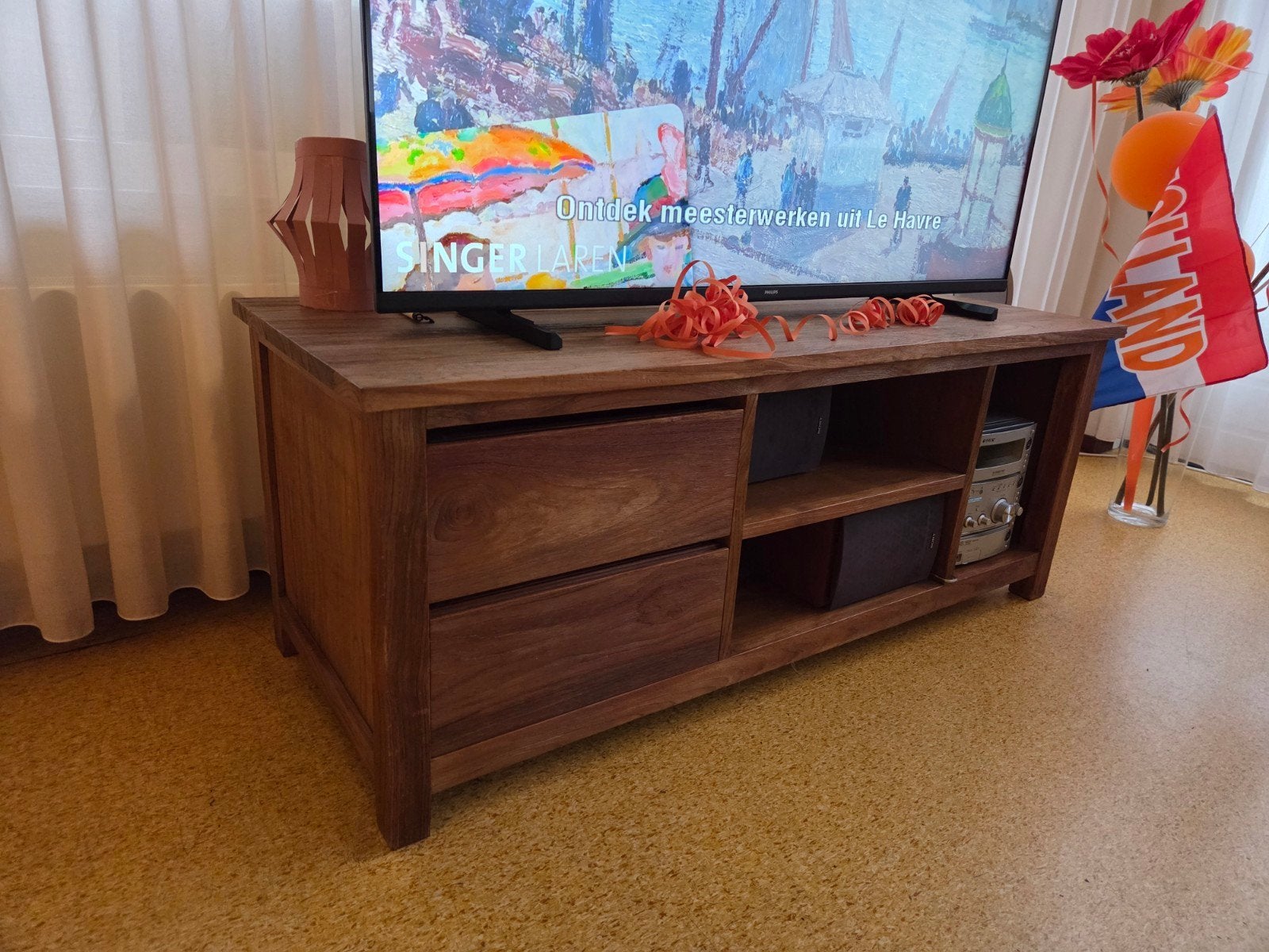 Houten tv-kast - 126x50x50 cm, Ophalen