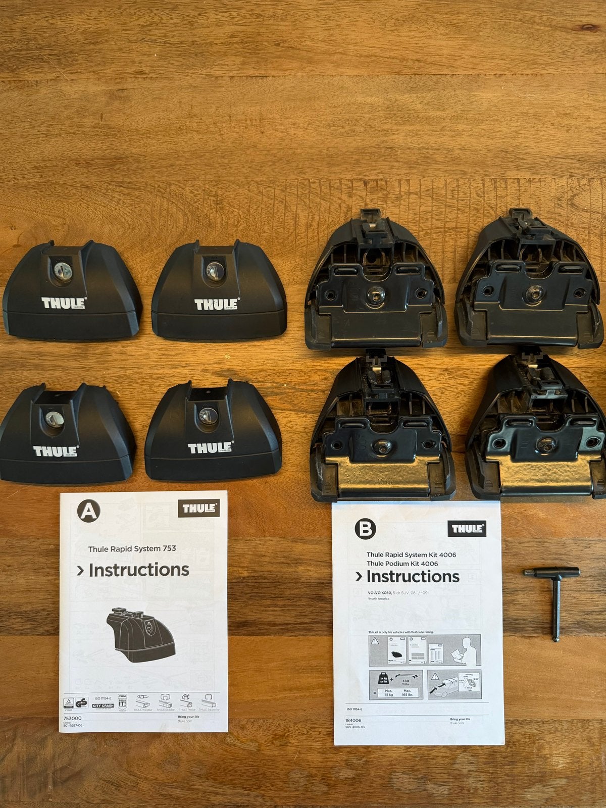 Thule Rapid System 753 voetenset met Thule Kit 4006, Auto diversen, Dakdragers, Gebruikt, Ophalen of Verzenden