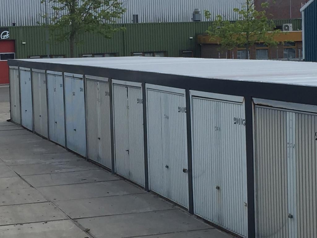 Te huur garagebox, stalling, opslagruimte, in Nibbixwoud, Ophalen