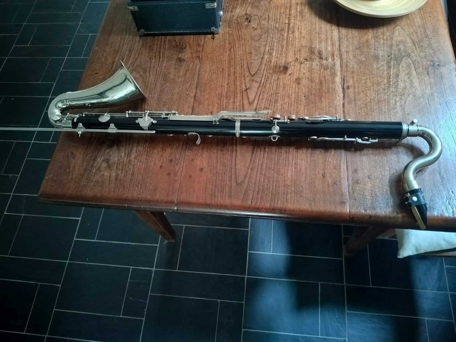 Te koop basklarinet Vito met koffer, Muziek en Instrumenten, Ophalen, Hout, Met koffer