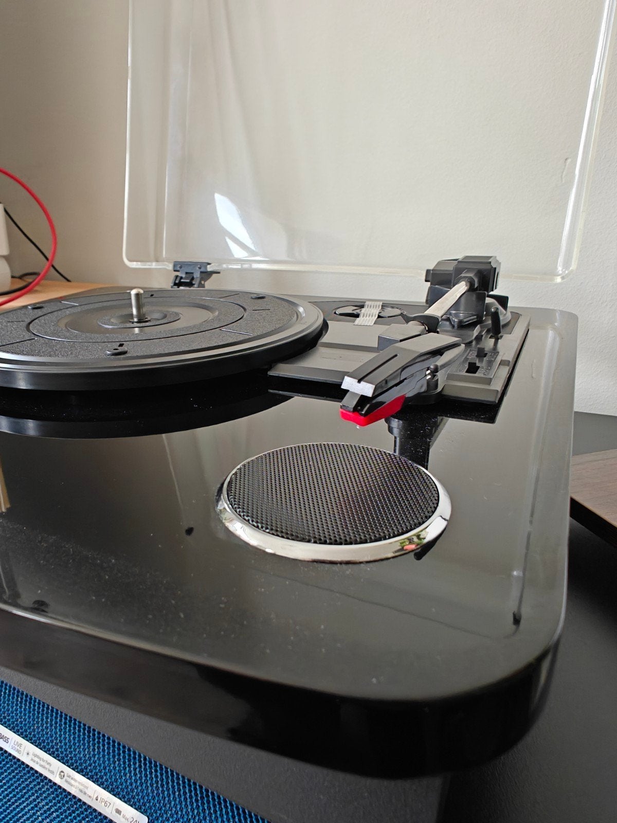 Denver Platenspeler met Bluetooth en Ingebouwde Speakers, Zo goed als nieuw, Automatisch, Platenspeler, Ophalen