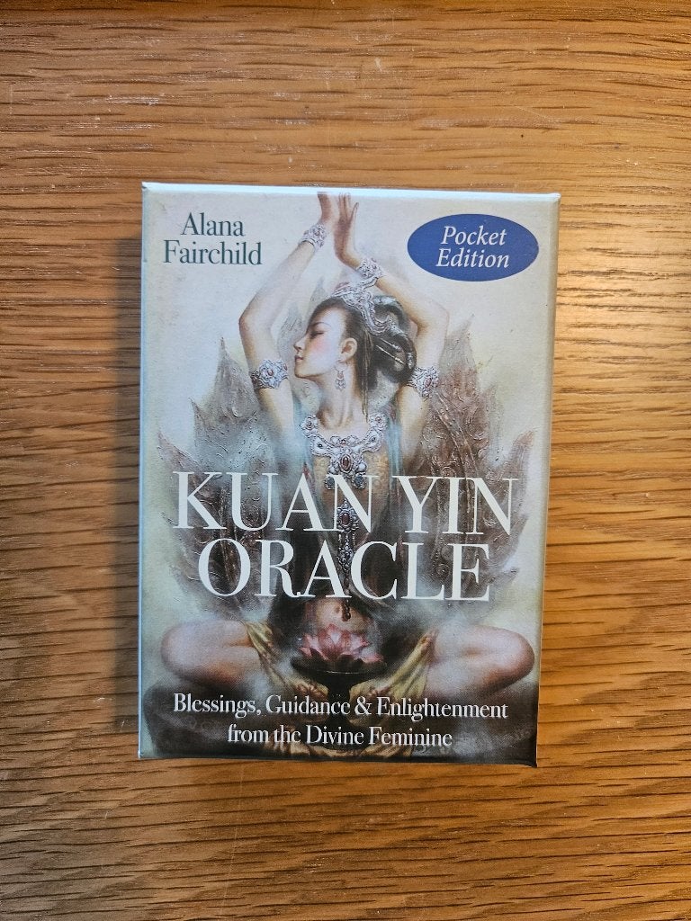 Kuan Yin oracle cards (pocket editie) by Alana Fairchild, Boeken, Ophalen of Verzenden, Zo goed als nieuw, Tarot of Kaarten leggen