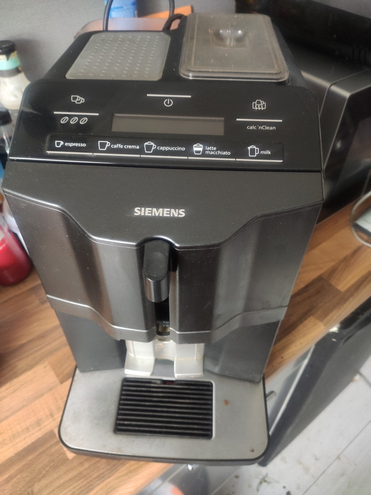 Siemens EQ.3 S300 Volautomatische Koffiemachine, Afneembaar waterreservoir, Gebruikt, Koffiemachine, 4 tot 10 kopjes