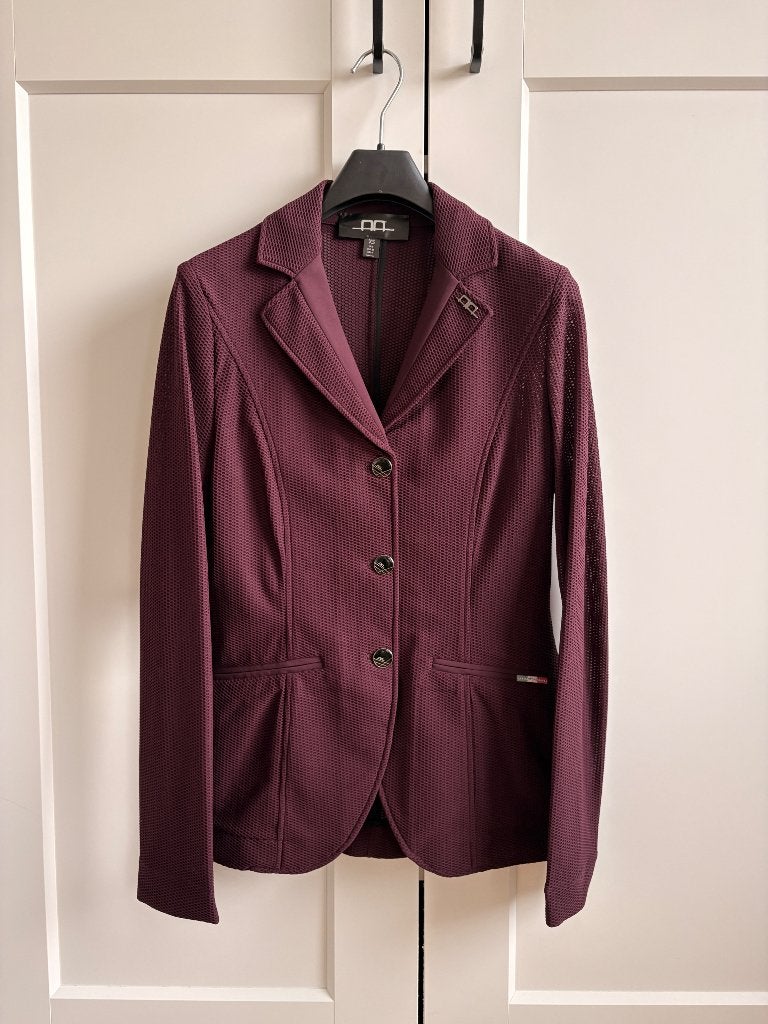 Wedstrijdjas Alessandro Albanese MotionLite - XS - Bordeaux, Rood, Dressuur, Ophalen of Verzenden, Zo goed als nieuw