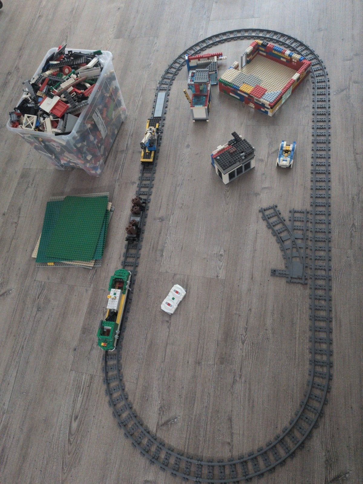 Grote partij LEGO City Trein en Politiebureau met instructie, Ophalen, Lego, Inclusief minifiguren, Complete set