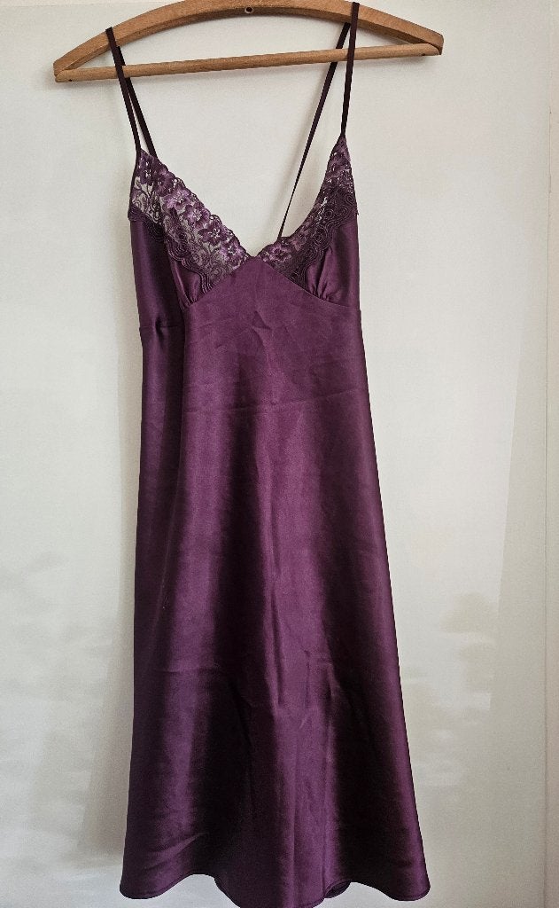 mooie nachtjurk, Kleding | Dames, Ondergoed en Lingerie, Ophalen of Verzenden, Paars, Nachtkleding