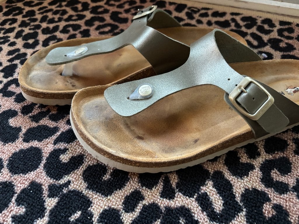 Haast nieuwe slippers, Hush Puppies 42, Ophalen of Verzenden, Hush Puppies, Groen, Sneakers of Gympen