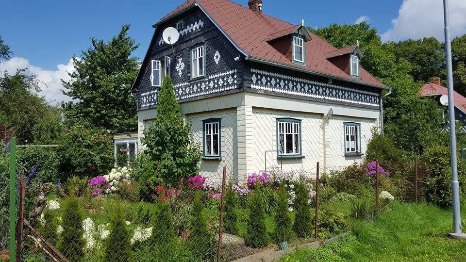 Ruim vrijstaand huis noord-Tsjechië, tegen de duitse grens, Huizen en Kamers, 5 kamers, Verkoop zonder makelaar, Landelijk, Jirikov
