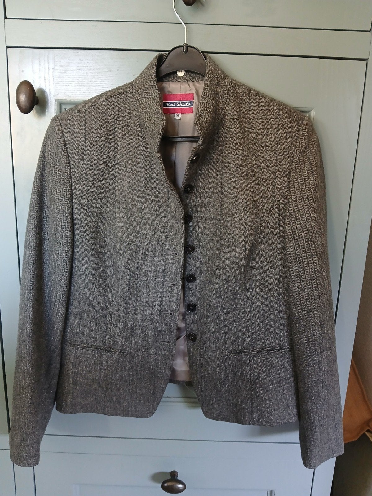 red shield colbert grijs, 60% wol, 40 % polyester, Kleding | Dames, Ophalen, Zo goed als nieuw, Maat 38/40 (M), Grijs