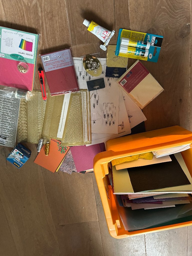 Diverse materiaal voor kaarten maken, Hobby en Vrije tijd, Ophalen, Zo goed als nieuw, Overige thema's, Overige typen