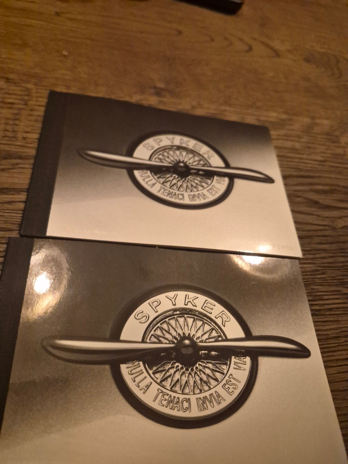 2 boekjes met postzegels van Spyker, Ophalen of Verzenden